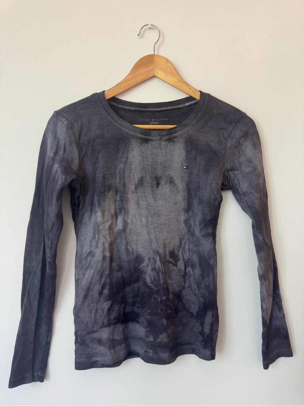 Tommy Hilfiger Grey Acid Wash Tie Dye Long Sleeve Crewneck Tee Shirt Size XS